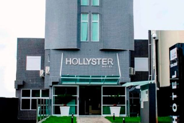 HOLLYSTER